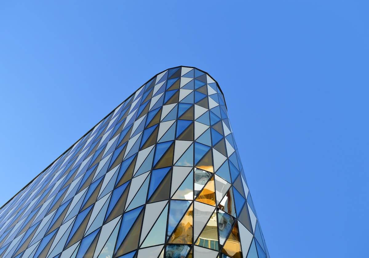 哈哈体育十年运营-马布里社媒分享日常：在中国这个乒乓球至尊之巅，我俩献丑了